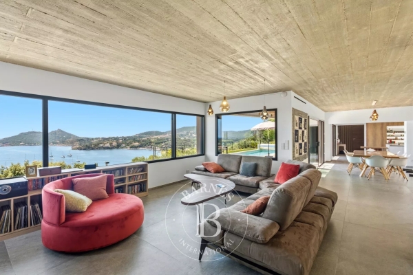 Maison de luxe à vendre à Saint-Raphaël, 4 350 000 €, Photo 1