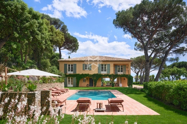 Luxury House for rental in Saint-Tropez, 42 000 €, Photo 1