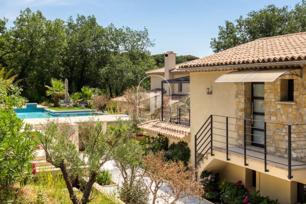 Appartement de luxe à vendre à Grimaud, 450 000 €, Photo 1