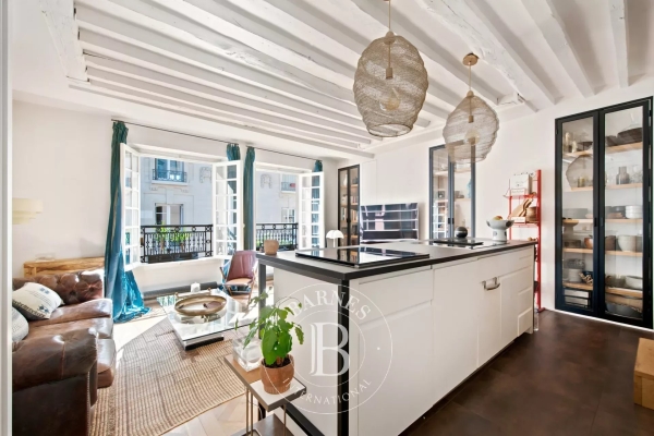 Luxury Apartment for sale in Paris 3ème, 935 000 €, Photo 2