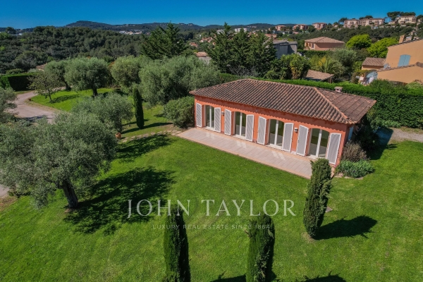 Maison de luxe à vendre à Biot, 690 000 €, Photo 2