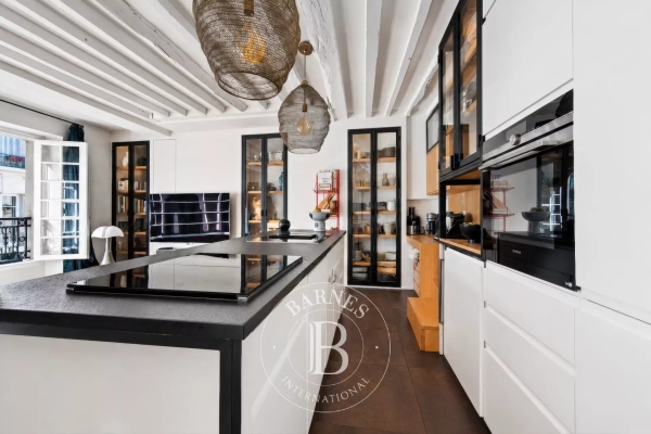 Luxury Apartment for sale in Paris 3ème, 935 000 €, Photo 3