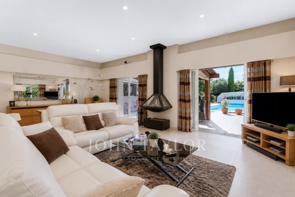 Maison de luxe à vendre à Saint-Tropez, 2 940 000 €, Photo 6