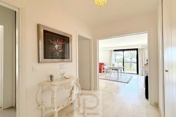 Luxury Apartment for sale in Cannes, 570 000 €, Photo 6