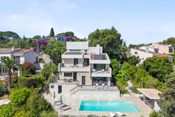 Maison de luxe à vendre à Antibes, 1 850 000 €, Photo 1