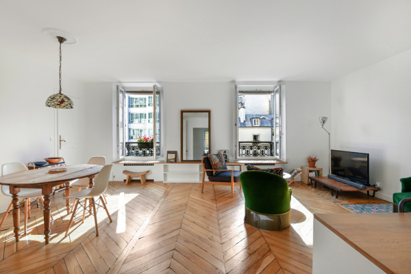 Luxury Apartment for sale in Paris 18ème, 620 000 €, Photo 2