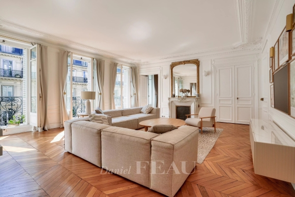 Appartement de luxe à louer à Paris 8ème, 7 980 €, Photo 1