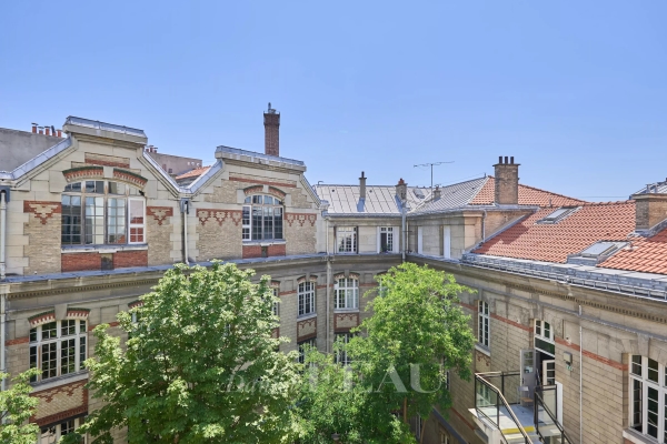 Appartement de luxe à vendre à Paris 10ème, 935 000 €, Photo 2