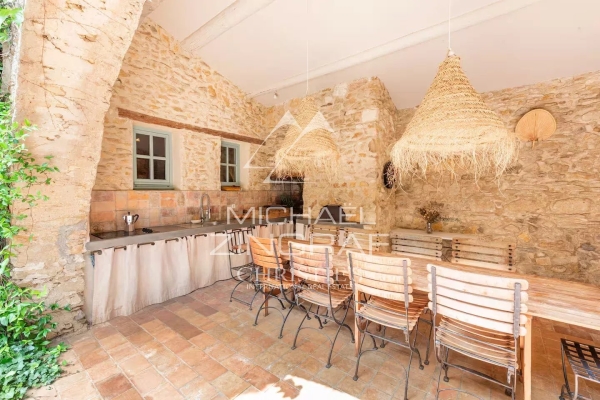 Maison de luxe à vendre à La Fare-les-Oliviers, 1 580 000 €, Photo 3