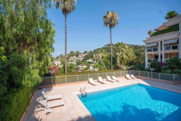 Luxury Apartment for sale in Le Cannet, 445 000 €, Photo 1