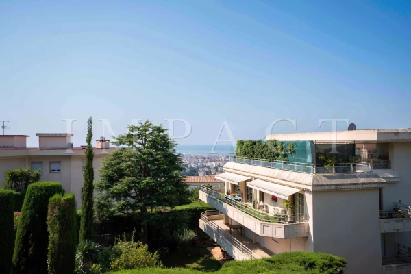 Luxury Apartment for sale in Le Cannet, 445 000 €, Photo 2