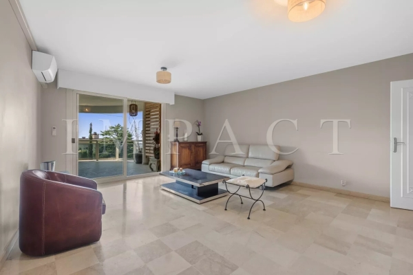 Luxury Apartment for sale in Le Cannet, 445 000 €, Photo 3