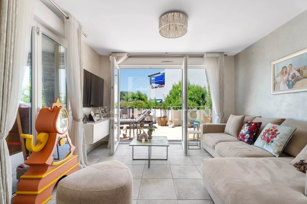 Appartement de luxe à vendre à Antibes, 595 000 €, Photo 5
