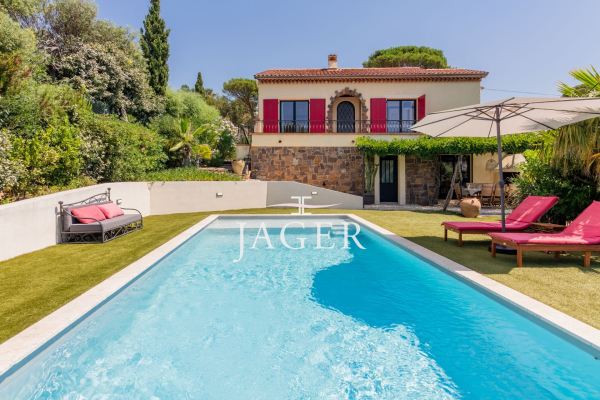 Maison de luxe à vendre à Les Issambres, 1 195 000 €, Photo 2
