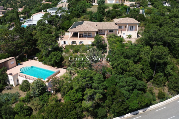 Luxury House for sale in Roquebrune-sur-Argens, 2 650 000 €, Photo 1