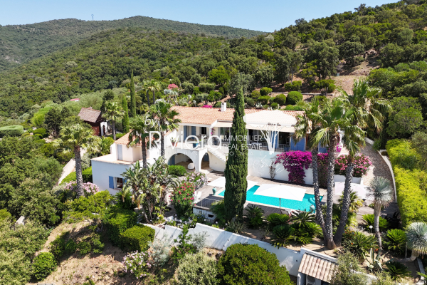 Luxury House for sale in Cavalaire-sur-Mer, 2 990 000 €, Photo 1