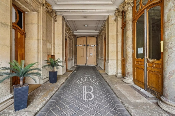 Luxury Apartment for sale in Paris 7ème, 1 965 000 €, Photo 2