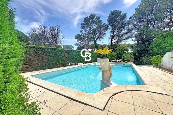 Maison de luxe à vendre à Saint-Raphaël, 988 000 €, Photo 2