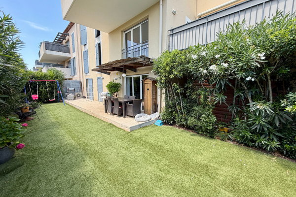Appartement de luxe à vendre à Ollioules, 265 000 €, Photo 1