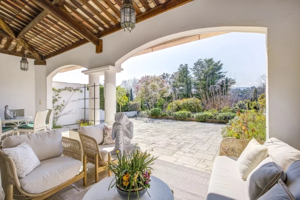 Luxury House for sale in Mougins, 935 000 €, Photo 1