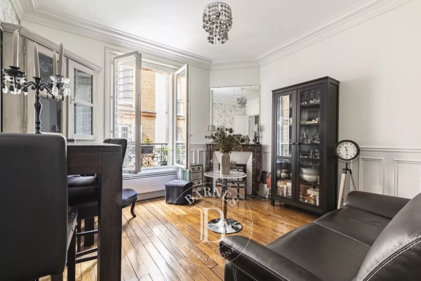 Luxury Apartment for sale in Paris 15ème, 399 000 €, Photo 1