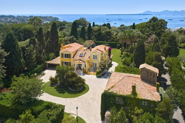 Maison de luxe à vendre à Cap d'Antibes, 12 950 000 €, Photo 1