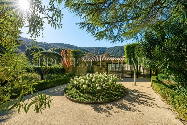 Maison de luxe à vendre à Oppède, 4 400 000 €, Photo 2