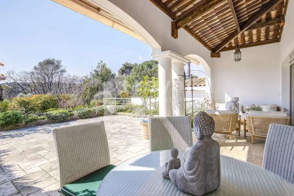 Maison de luxe à vendre à Mougins, 935 000 €, Photo 2