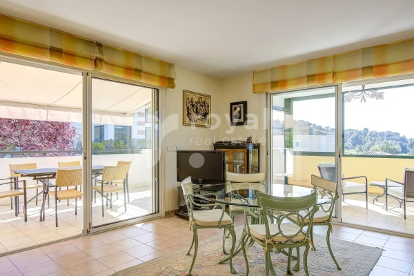 Appartement de luxe à vendre à Mougins, 695 000 €, Photo 3