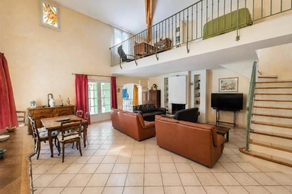 Luxury House for sale in Graveson, 560 000 €, Photo 4