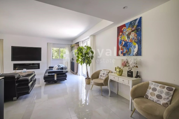 Luxury House for sale in Mougins, 1 300 000 €, Photo 5