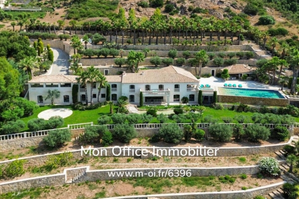Maison de luxe à vendre à Grimaud, 13 000 000 €, Photo 1