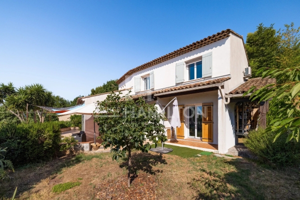 Luxury House for sale in Châteauneuf-Grasse, 780 000 €, Photo 1