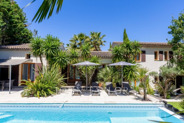Maison de luxe à vendre à Grimaud, 7 700 000 €, Photo 1