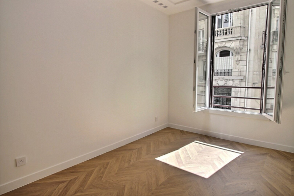 Appartement de luxe à louer à Neuilly-sur-Seine, 2 150 €, Photo 2