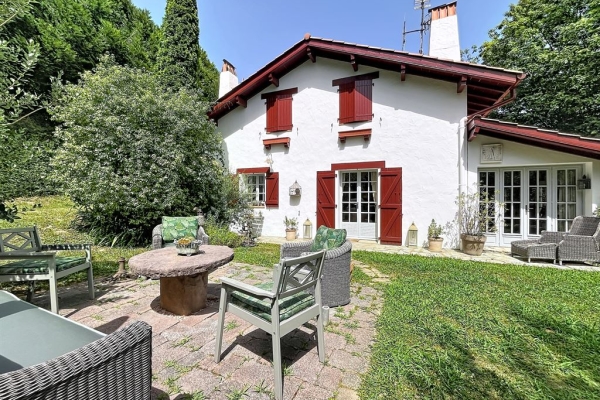 Maison de luxe à vendre à Saint-Pée-sur-Nivelle, 749 000 €, Photo 2