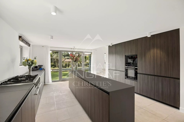 Maison de luxe à vendre à Cap d'Antibes, 5 890 000 €, Photo 3
