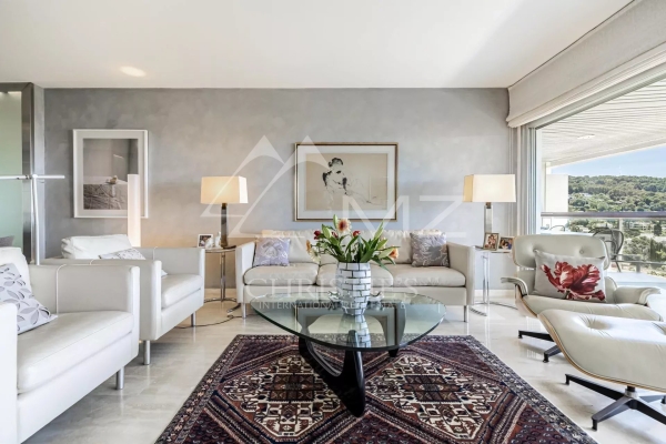 Luxury Apartment for sale in Le Cannet, 1 060 000 €, Photo 3