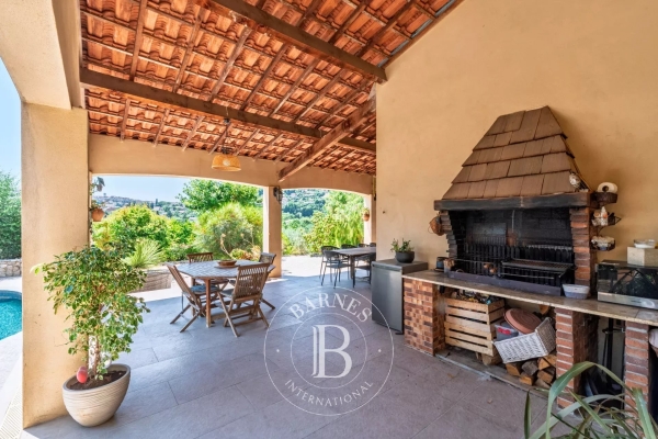 Luxury House for sale in Vence, 1 240 000 €, Photo 4