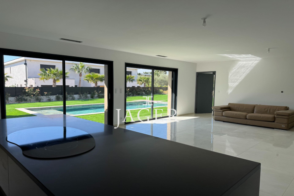 Luxury House for sale in Grimaud, 1 390 000 €, Photo 6