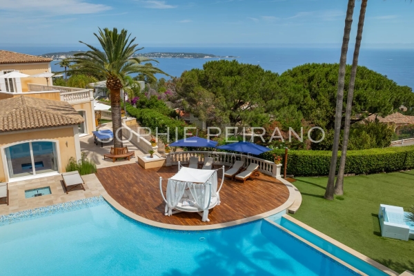 Maison de luxe à louer à Cannes, 25 000 €, Photo 1