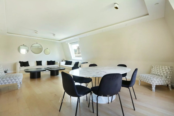 Appartement de luxe à louer à Paris 16ème, 5 500 €, Photo 1