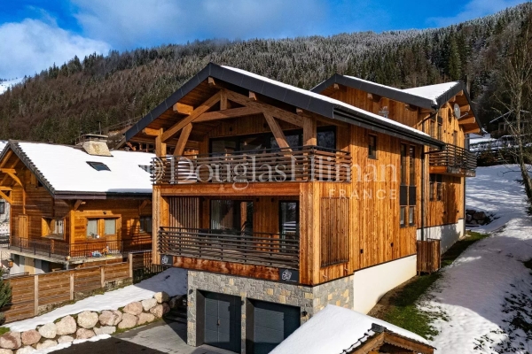Maison de luxe à vendre à Morzine, 2 650 000 €, Photo 1