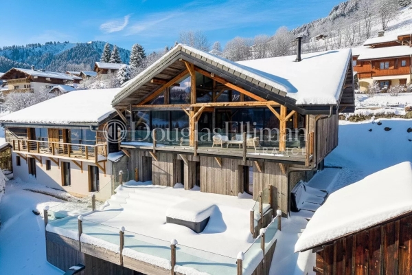 Maison de luxe à vendre à Morzine, 1 695 000 €, Photo 1