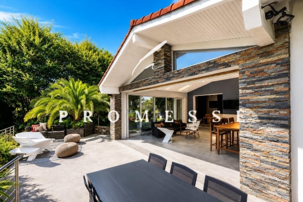 Maison de luxe à vendre à Biarritz, 1 850 000 €, Photo 2