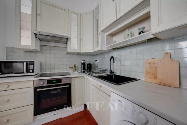 Luxury Apartment for sale in Aix-en-Provence, 410 000 €, Photo 3