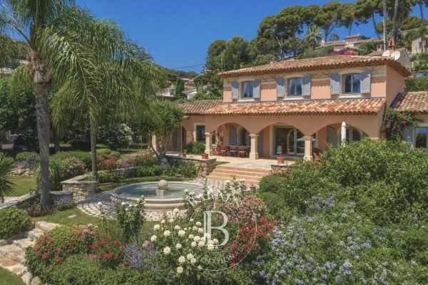 Maison de luxe à vendre à Antibes, 5 800 000 €, Photo 3