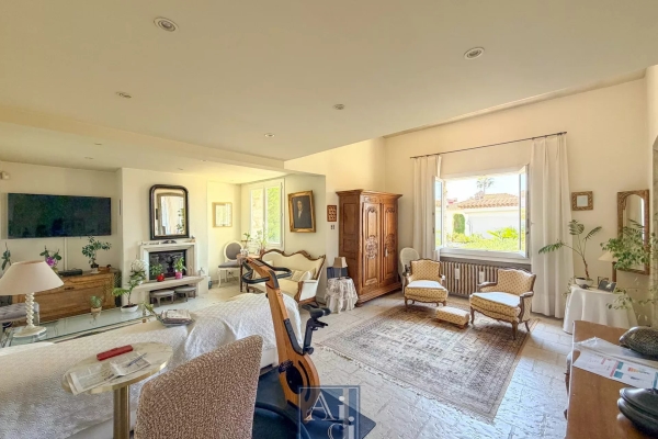 Maison de luxe à vendre à Antibes, 1 280 000 €, Photo 4