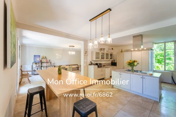 Luxury House for sale in La Tour-d'Aigues, 995 000 €, Photo 5