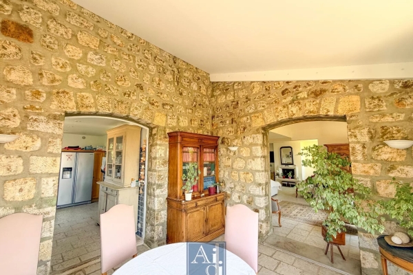 Maison de luxe à vendre à Antibes, 1 280 000 €, Photo 5